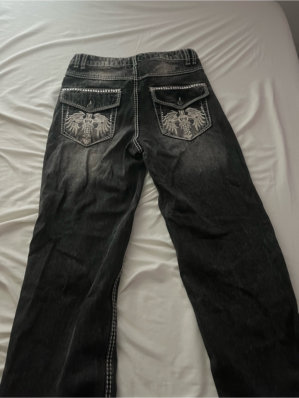Zumiez Black Wide-Leg Jeans with White Embroidered Back Pockets